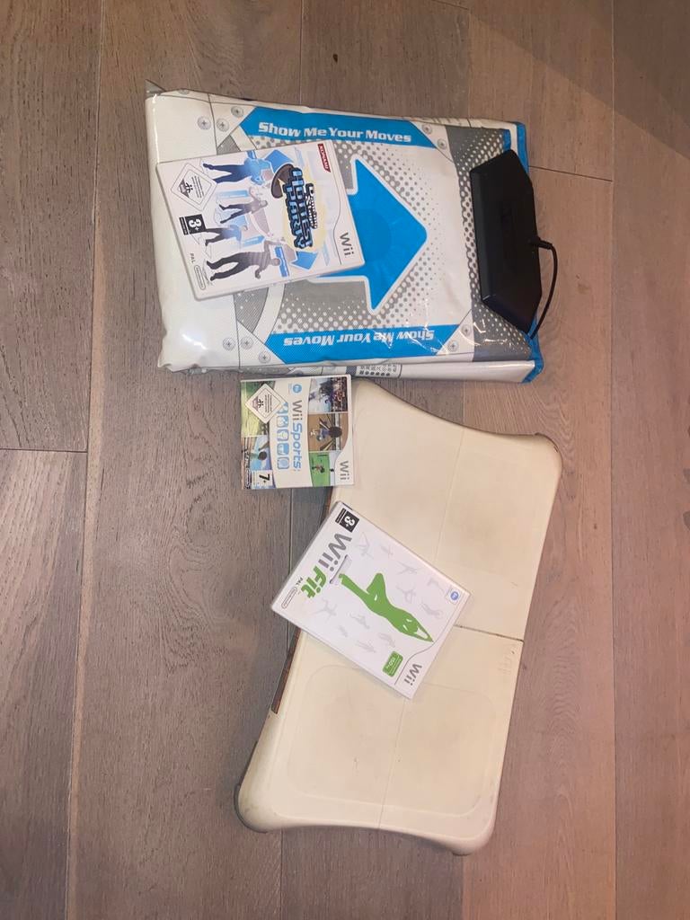 Wii Fit, Dance Stage & Sports - Compleet!, Spelcomputers en Games, Games | Nintendo Wii, Ophalen, Gebruikt, Eén computer, Sport