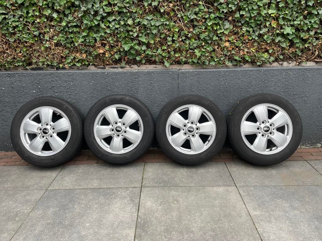 set originele 15 inch velgen met bandenspanningsensoren., Auto-onderdelen, Banden en Velgen, Ophalen, 15 inch, Zomerbanden, Velg(en)