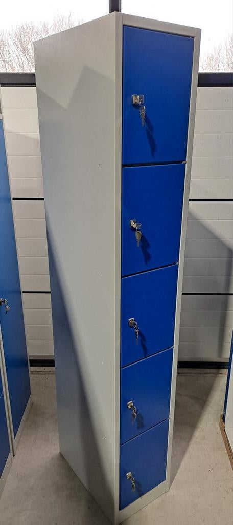 Frisse nette metalen locker lockerkast, Ophalen, Zo goed als nieuw