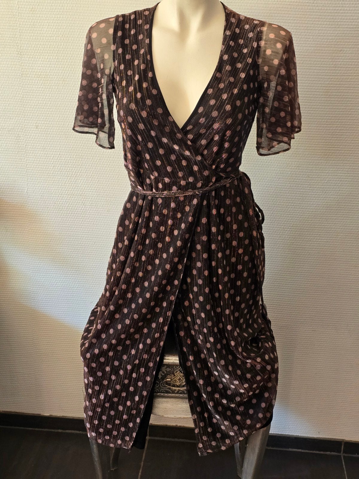 Wallis dames wikkel jurk met stippen - Maat 36 (S), Kleding | Dames, Zwart, Ophalen of Verzenden, Maat 36 (S), Gedragen