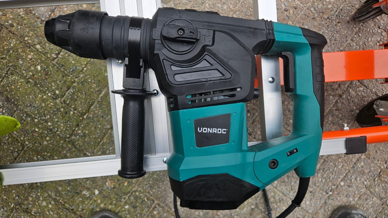 Vonroc RH505AC Boorhamer 1800W, Ophalen, Gebruikt, 600 watt of meer, Boor- en/of Breekhamer