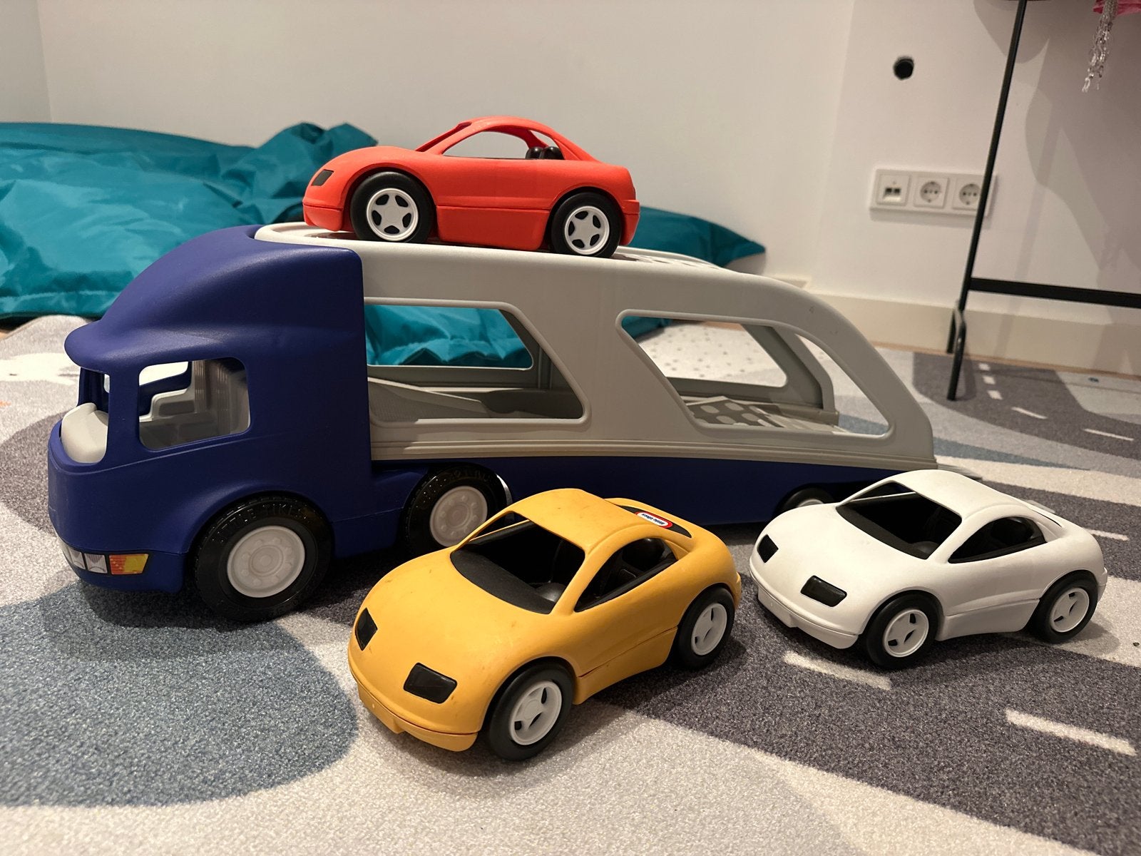 Little Tikes Autotransporter met 3 sportwagens, Ophalen of Verzenden, Zo goed als nieuw