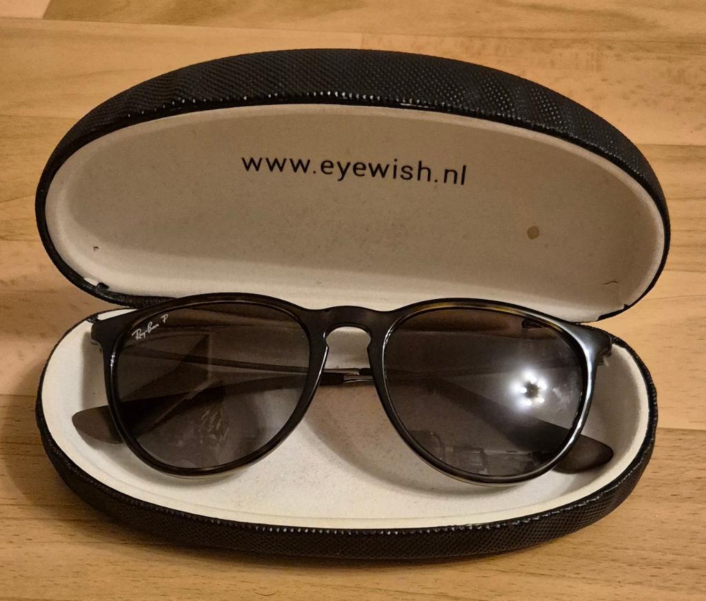 Ray-Ban dames zonnebril rb4171 erika 710/t5 3p., Zonnebril, Bruin, Ophalen of Verzenden, Zo goed als nieuw