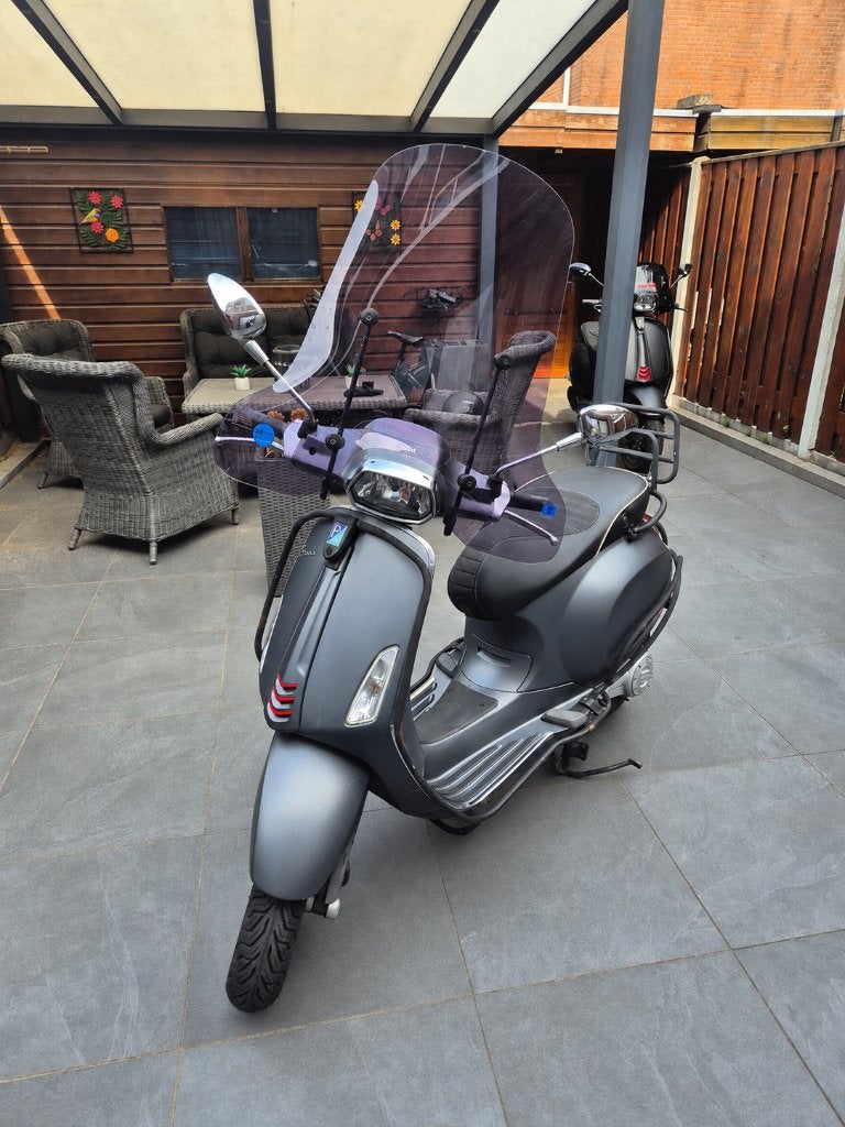 Vespa Sprint 2018 Mat Grijs, Fietsen en Brommers, Ophalen, Overige modellen, Zo goed als nieuw, Benzine