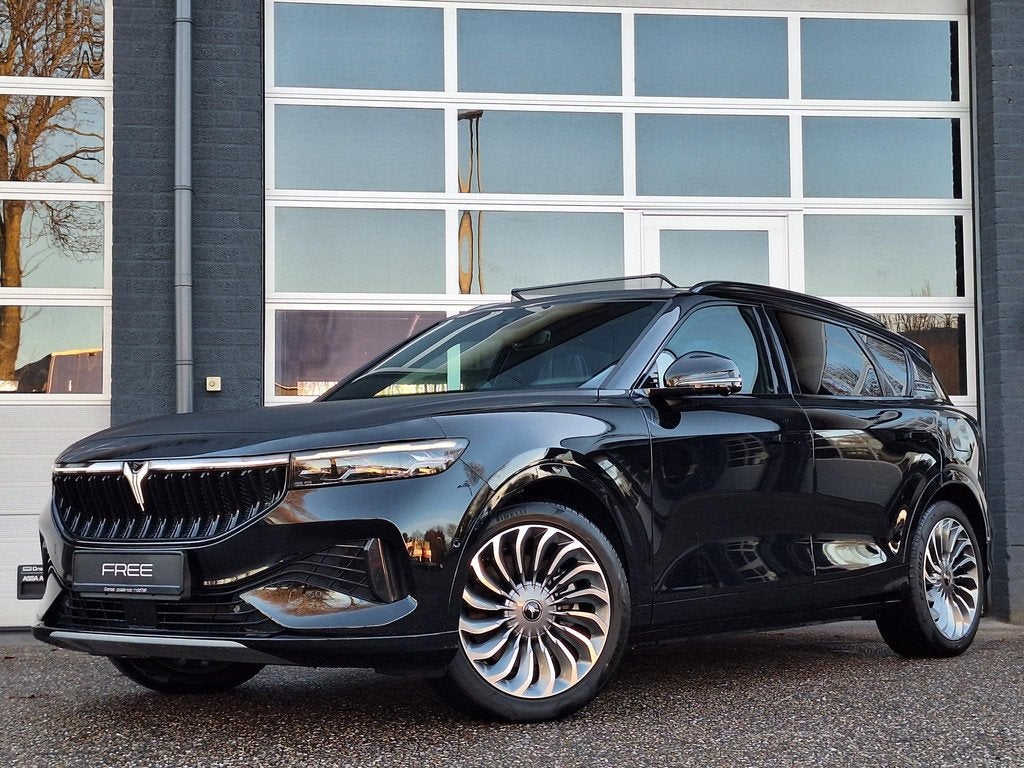 VOYAH Free Limited Edition Business 4WD 106 kWh | Schuifdak, Automaat, 12 maanden, Zwart, Zwart