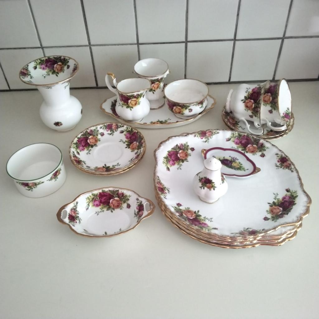 Royal albert old country roses  items, Huis en Inrichting, Keuken | Servies, Ophalen of Verzenden, Zo goed als nieuw, Overige stijlen