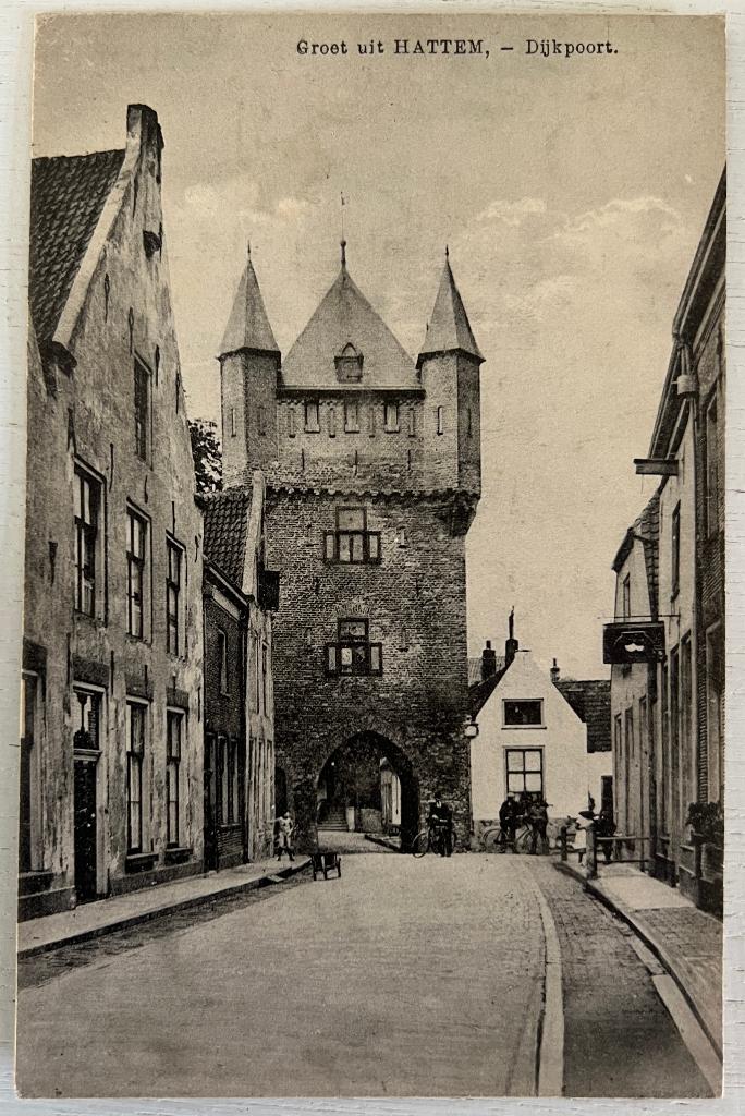 Oude Ansichtkaart - Groet uit Hattem - Dijkpoort, Ophalen of Verzenden, Voor 1920, Ongelopen, Gelderland