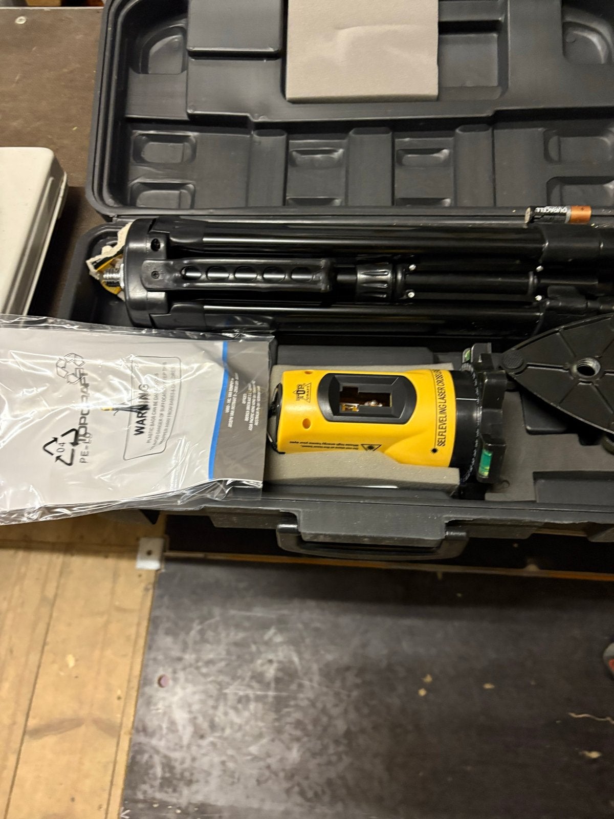 Topcraft Zelfnivellerende Laserwaterpas met Statief, Ophalen, Zo goed als nieuw, Overige meters