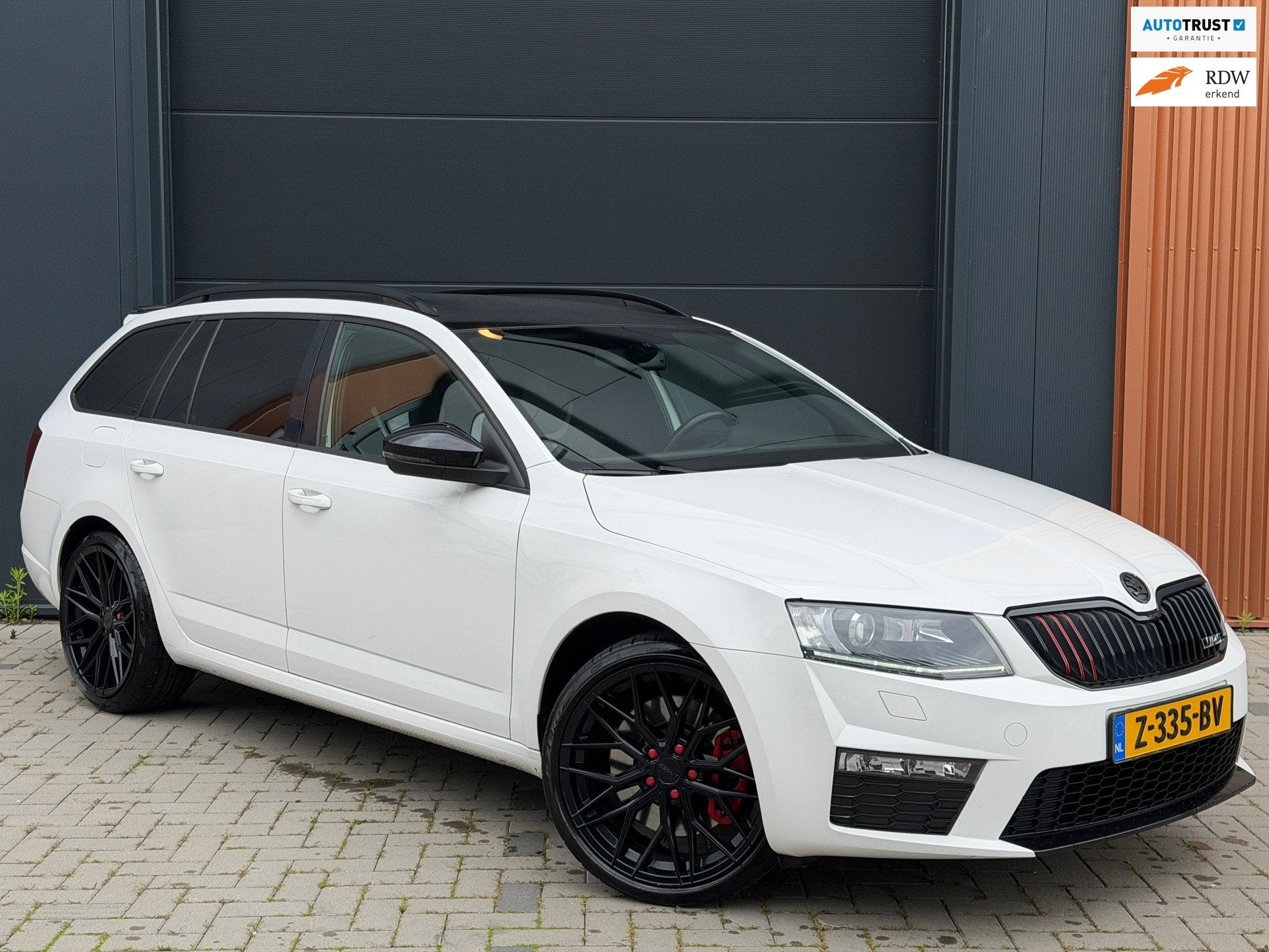 Skoda Octavia 2.0 TSI RS | CarPlay | Stoelverwarming | Clima, Auto's, Skoda, Voorwielaandrijving, Gebruikt, 4 cilinders, 1984 cc