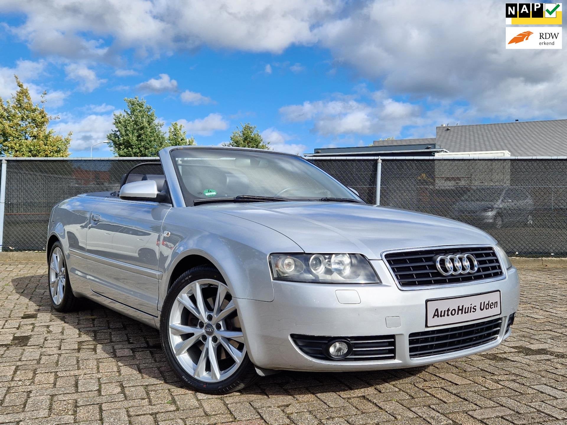 Audi A4 Cabriolet 2.4 V6 Pro Line Automaat*Org NL, Gebruikt, Cabriolet, 4 stoelen, A4