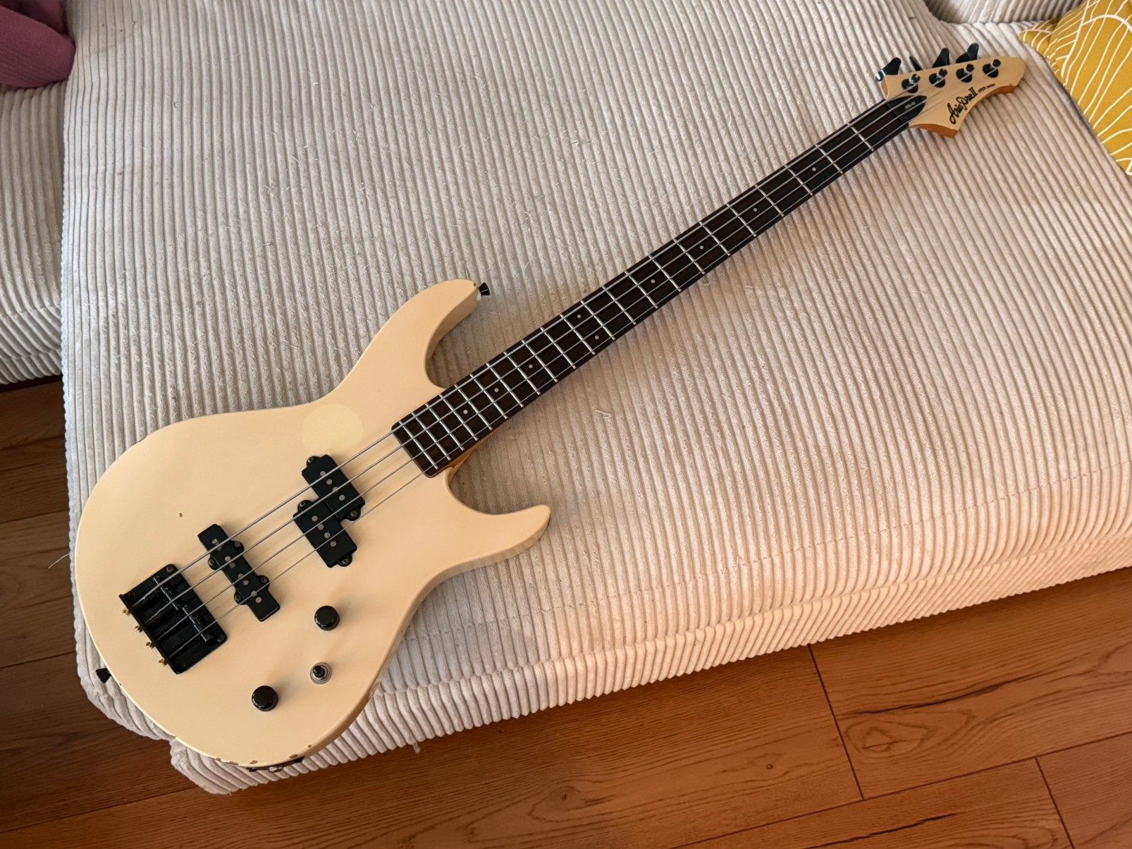Aria Pro II VPB-40 Viper Bass, Muziek en Instrumenten, Ophalen, Gebruikt, Elektrisch