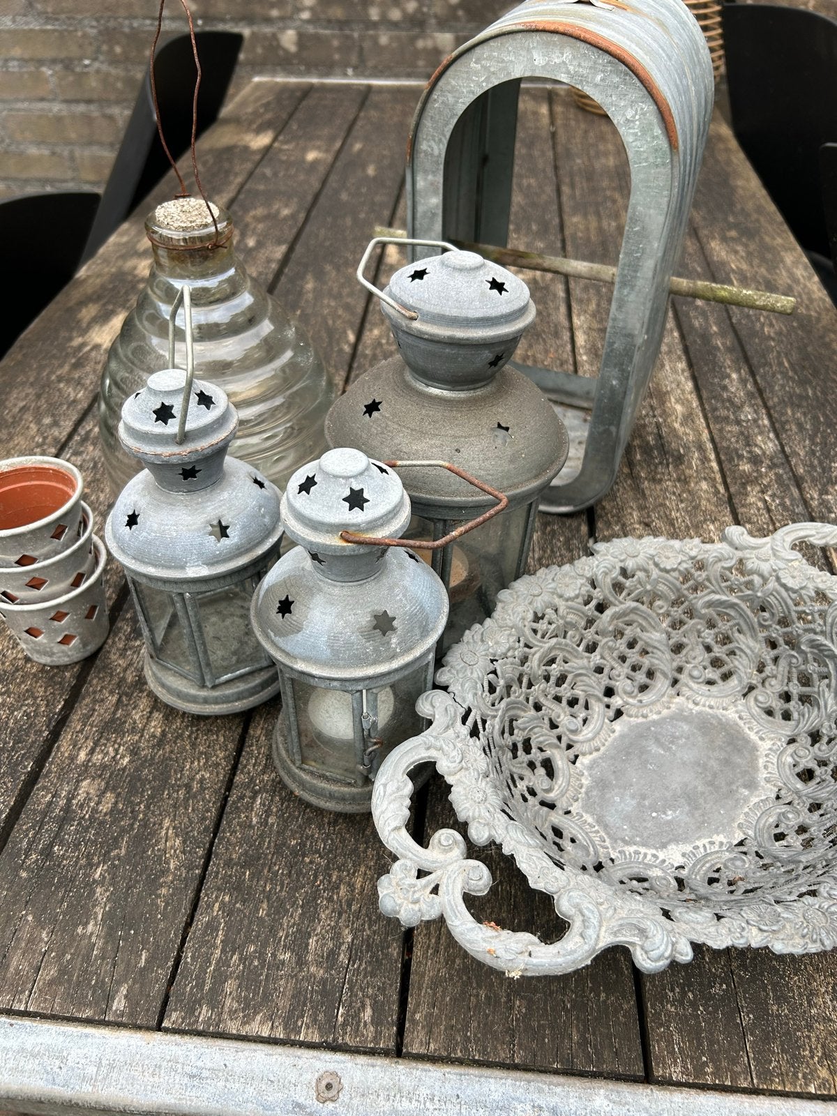 Zinken set: lantaarns, vaas en schaal en potjes, Ophalen
