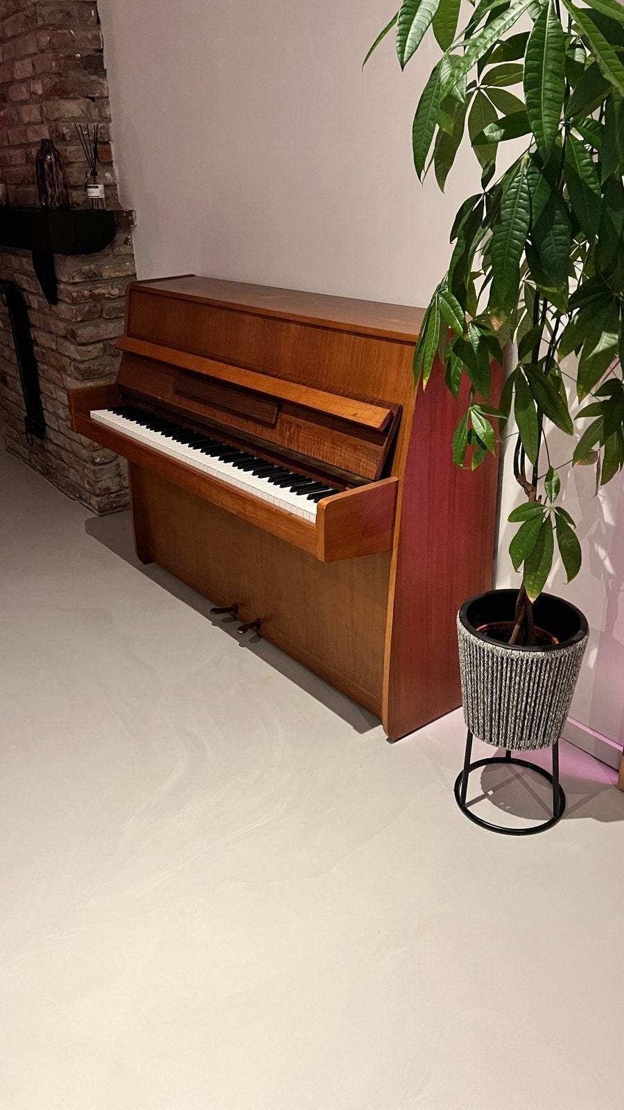 Lindbergh Piano - Brinkmann Muziek Zoetermeer, Ophalen, Gebruikt, Bruin, Piano