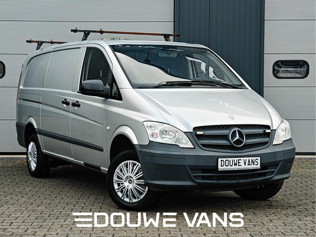 Mercedes-Benz Vito 113 L2 4x4 Automaat Airco Trekhaak Omvorm, Auto's, Bestelauto's, Automaat, Euro 5, Gebruikt, Zwart