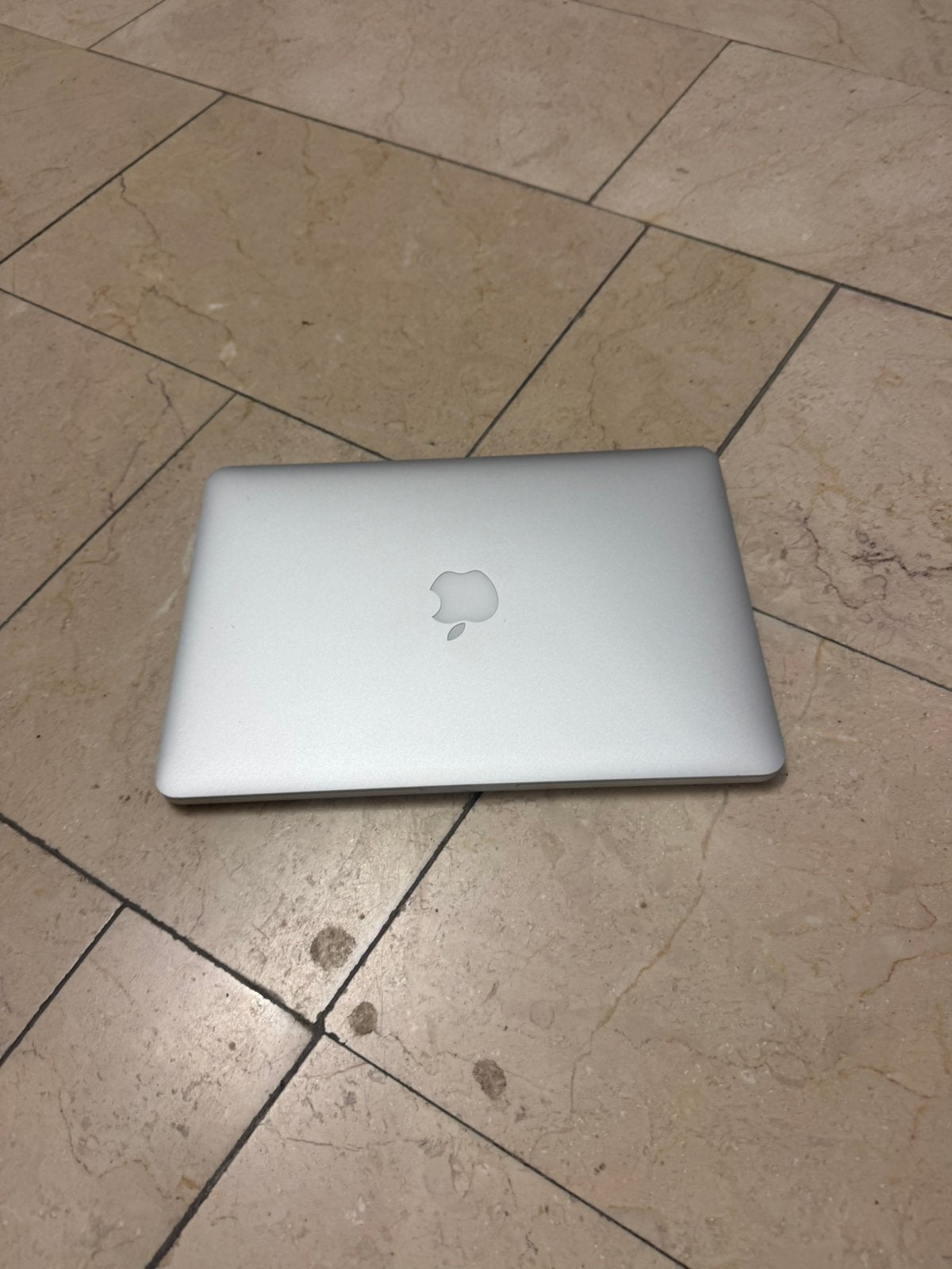 Te koop mooie Apple Macbook Pro 8 GB 2016 OS: Monterey, Computers en Software, MacBook Pro, Postlaan 3, 2 tot 3 Ghz, Apple