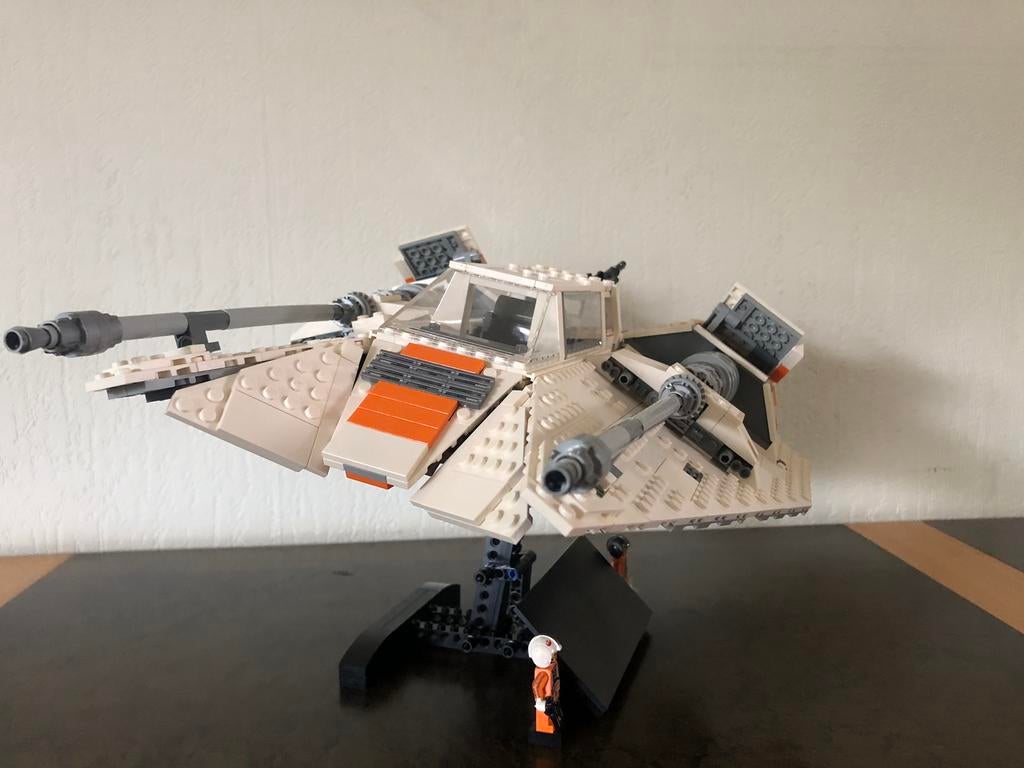 LEGO Star Wars 75144 UCS Snowspeeder – Compleet + doos, Ophalen of Verzenden, Gebruikt, Actiefiguurtje