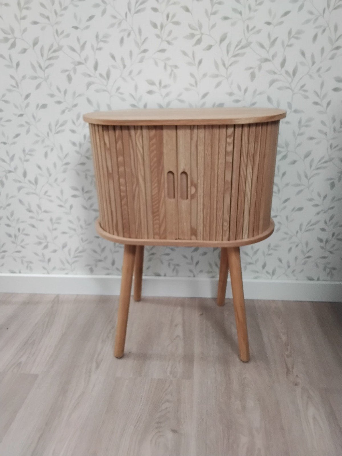 Houten kastje met rolluikdeur, Huis en Inrichting, Kasten | Overige, Ophalen, Zo goed als nieuw