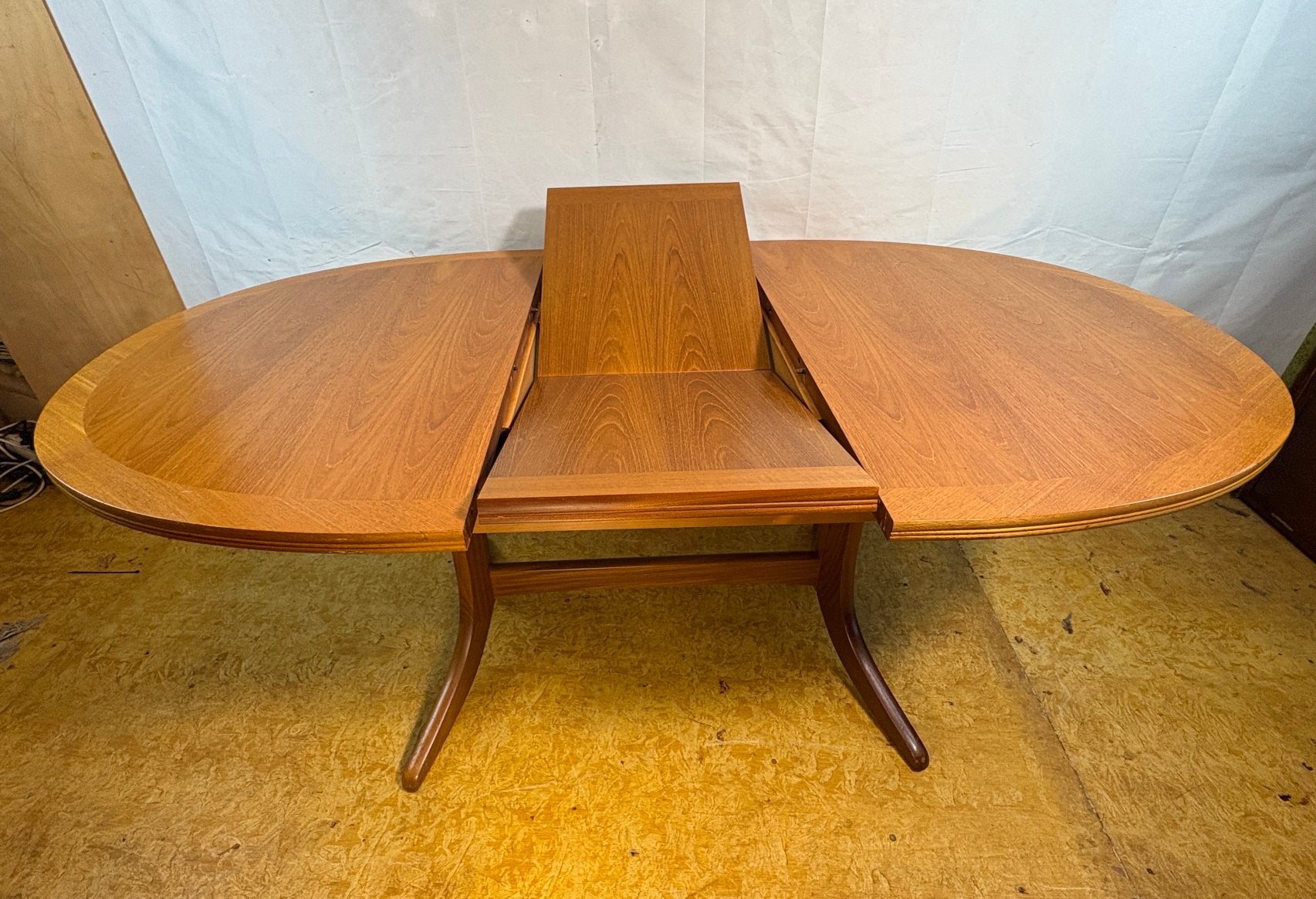 Foto 7 van Gratis bezorging! Nathan MidCentury Vintage Teak Eettafe1960
