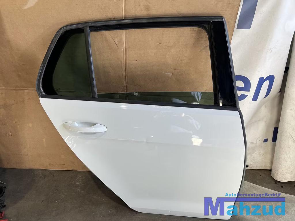 VW GOLF 7 hatchback Wit rechts achter deur portier 2013-2021, Auto-onderdelen, Gebruikt, Volkswagen AG, Achter, Berliner Ring 2
38440  Wolfsburg, DE