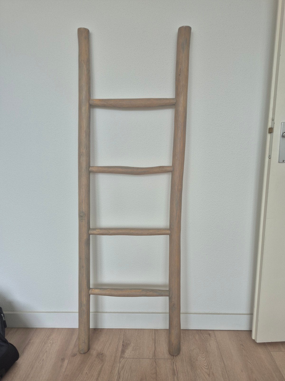 Decoratieve houten trap, Huis en Inrichting, Woonaccessoires | Wanddecoraties, Ophalen