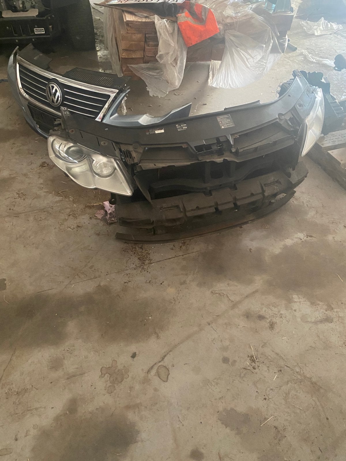 Passat B6, Auto-onderdelen, Carrosserie en Plaatwerk, Ophalen of Verzenden, Voor, Volkswagen, Bumper