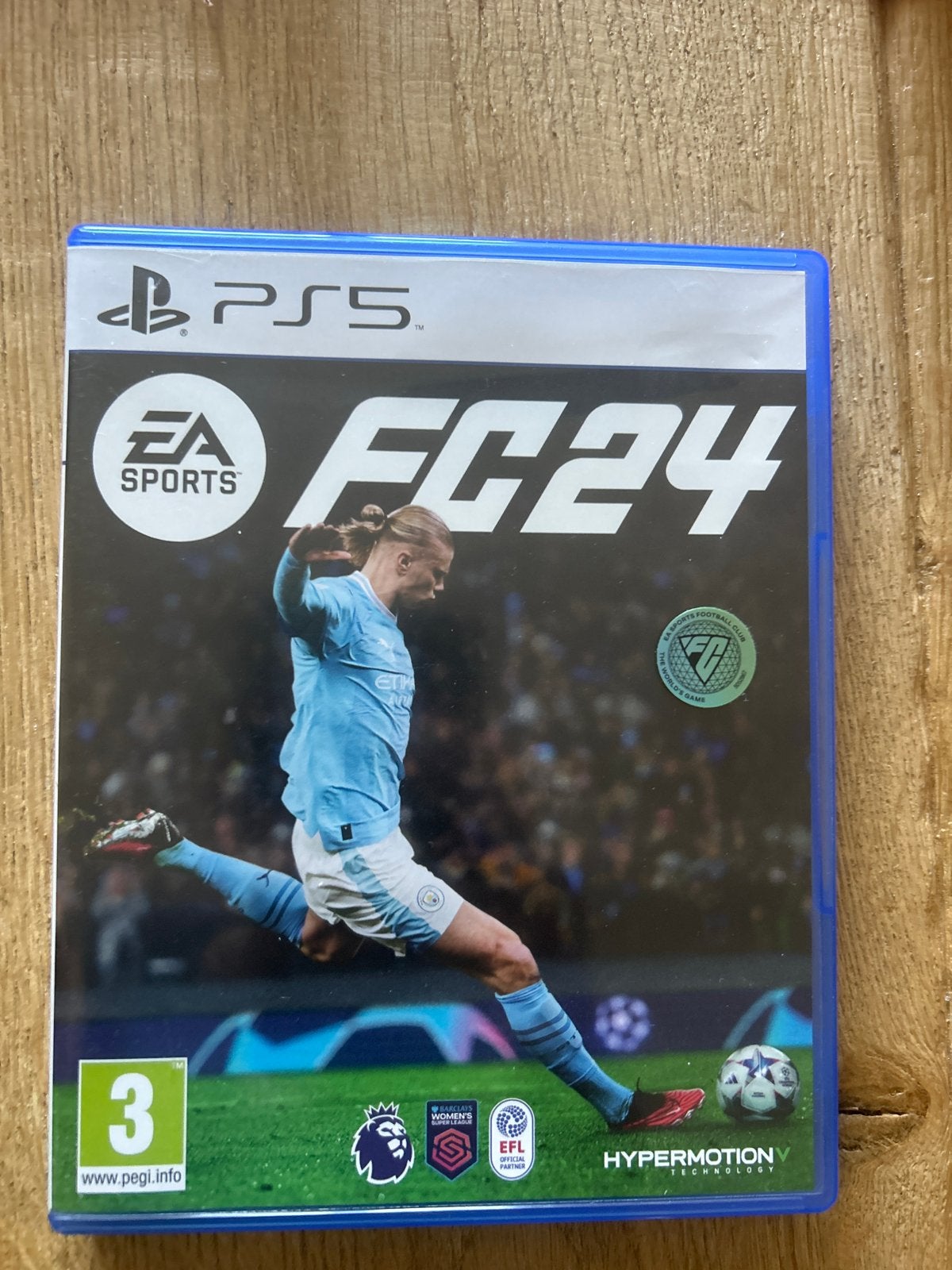 EA Sports FC 24 PS5 - Zo goed als nieuw, 2 spelers, Eén computer, Ophalen of Verzenden, Zo goed als nieuw