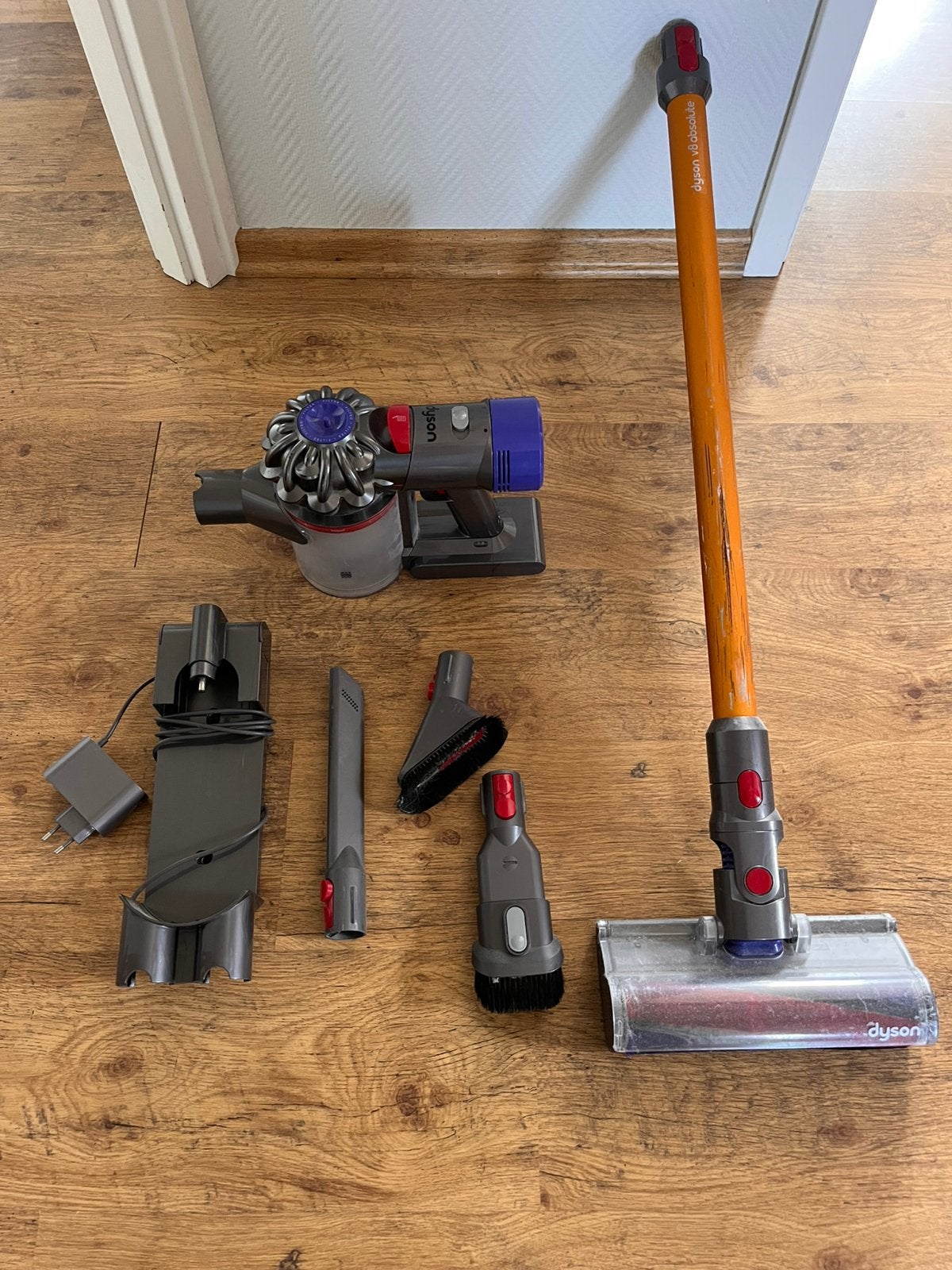 Dyson steelstofzuiger – defect – voor onderdelen/reparatie, Witgoed en Apparatuur, Stofzuigers, Geschikt voor tapijt, Ophalen of Verzenden
