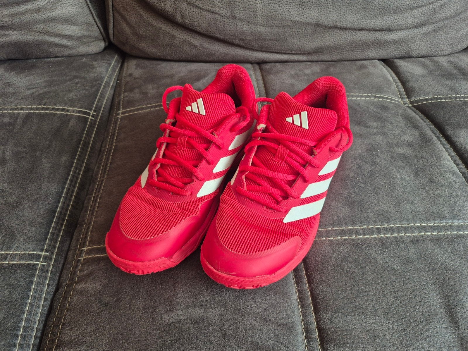 Adidas Ubersonic tennis schoenen maat 38 2/3, Adidas, Gebruikt, L00, Schoenen