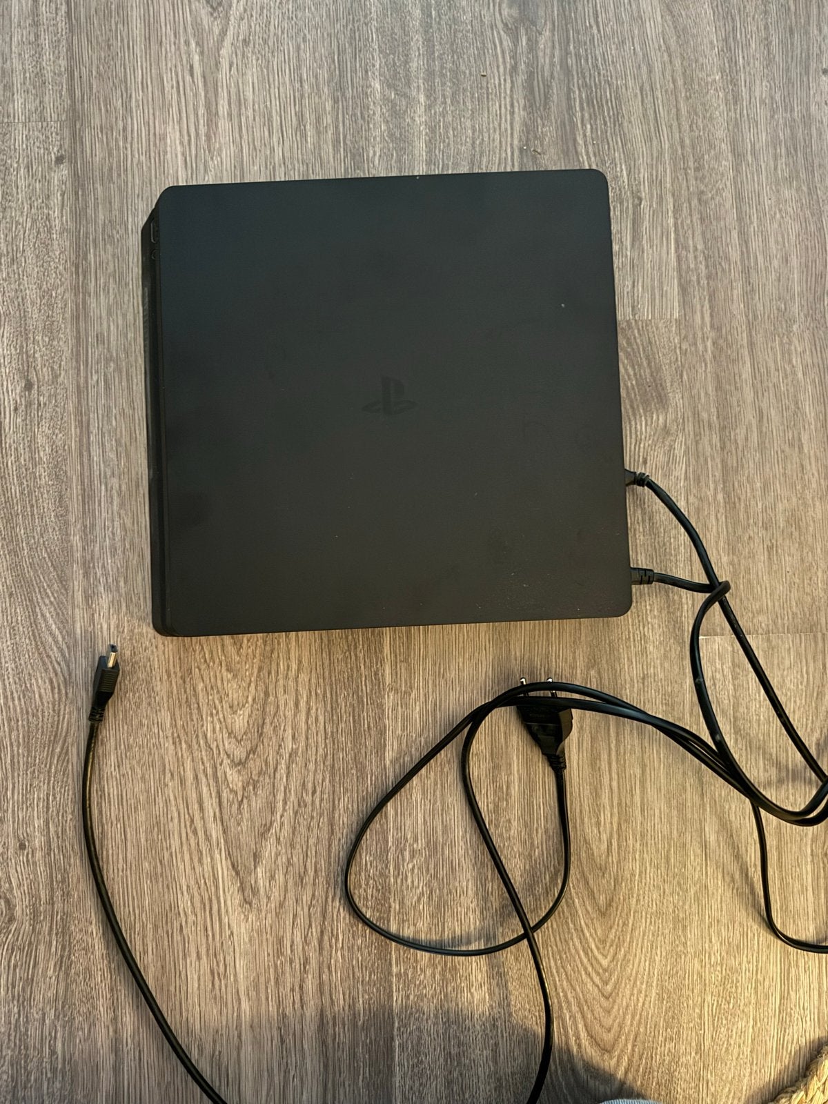 PlayStation 4 Slim + 2 controllers - geen beschadigingen, Spelcomputers en Games, Spelcomputers | Sony PlayStation 4, 500 GB, Met 2 controllers
