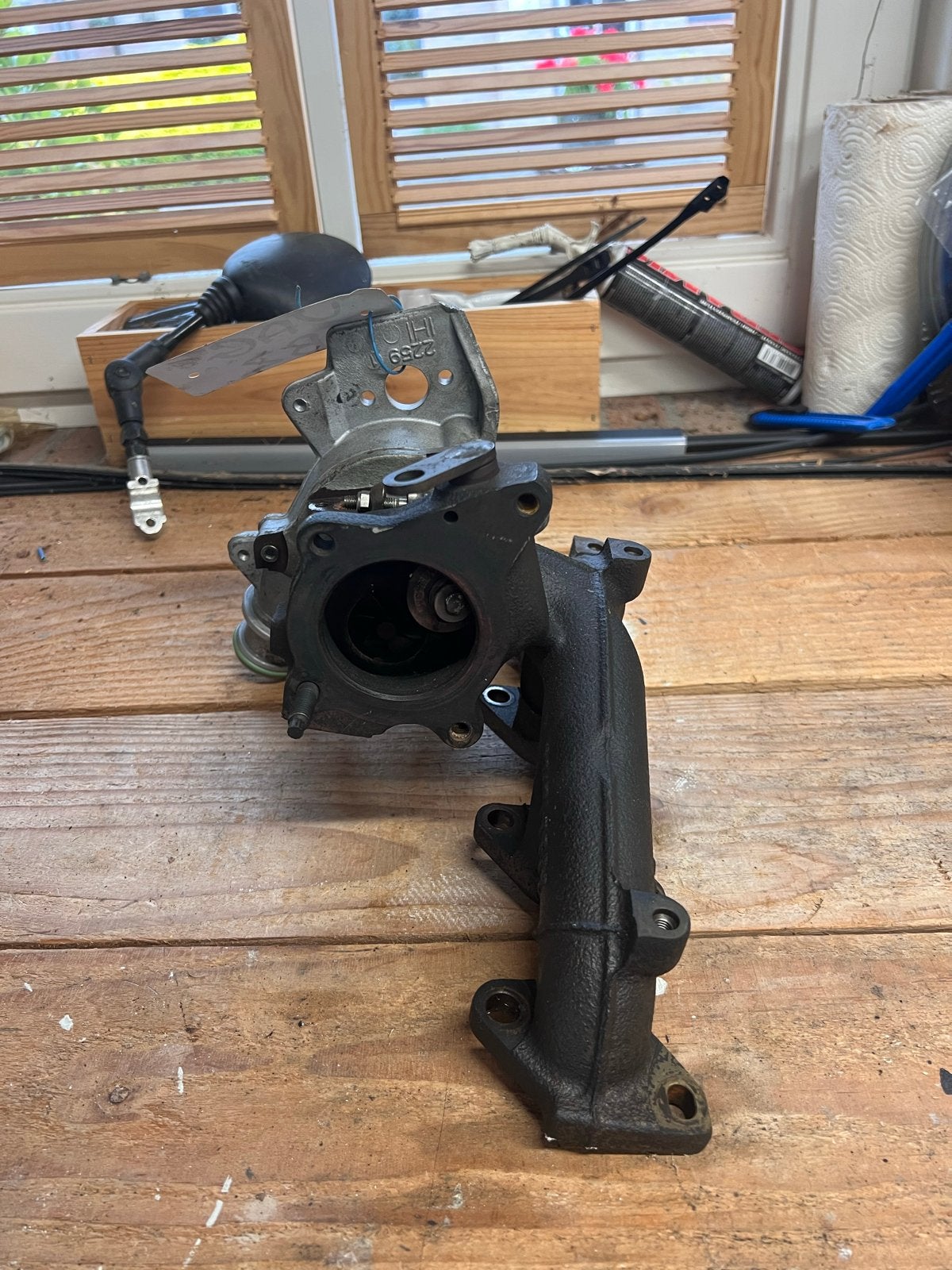 VAG CBZ Turbo met spruitstuk zonder wastegate, Ophalen