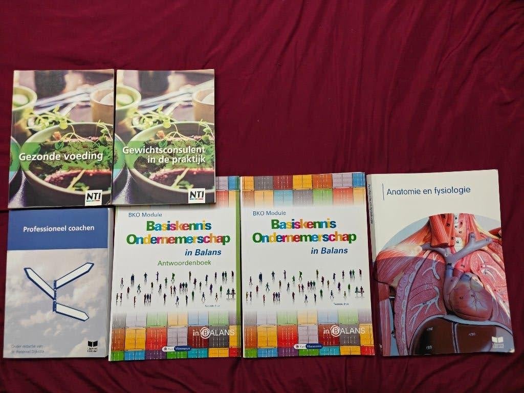 Boekenpakket NTI opleiding Gewichtsconsulent, Boeken, Overige vakken, Nieuw, Diverse auteurs, Ophalen of Verzenden