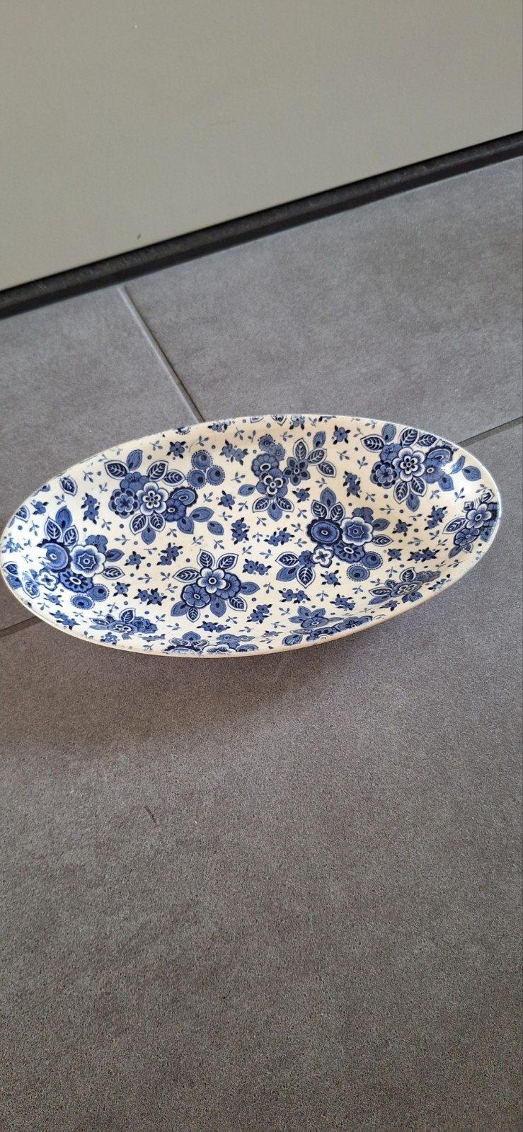 Beatrix Céramique schaal 25 cm - Blauw bloemmotief, Antiek en Kunst, Ophalen of Verzenden