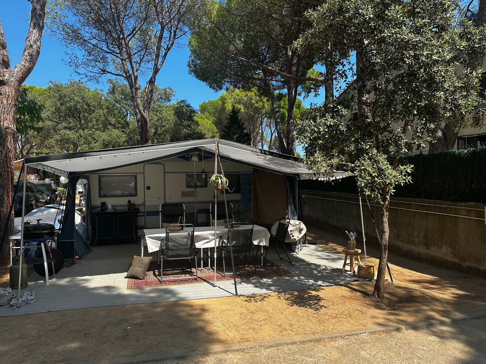 Fendt Saphir (Spanje/Nederland), Caravans en Kamperen, Caravans, Vast bed, Rondzit, Ringverwarming, Particulier