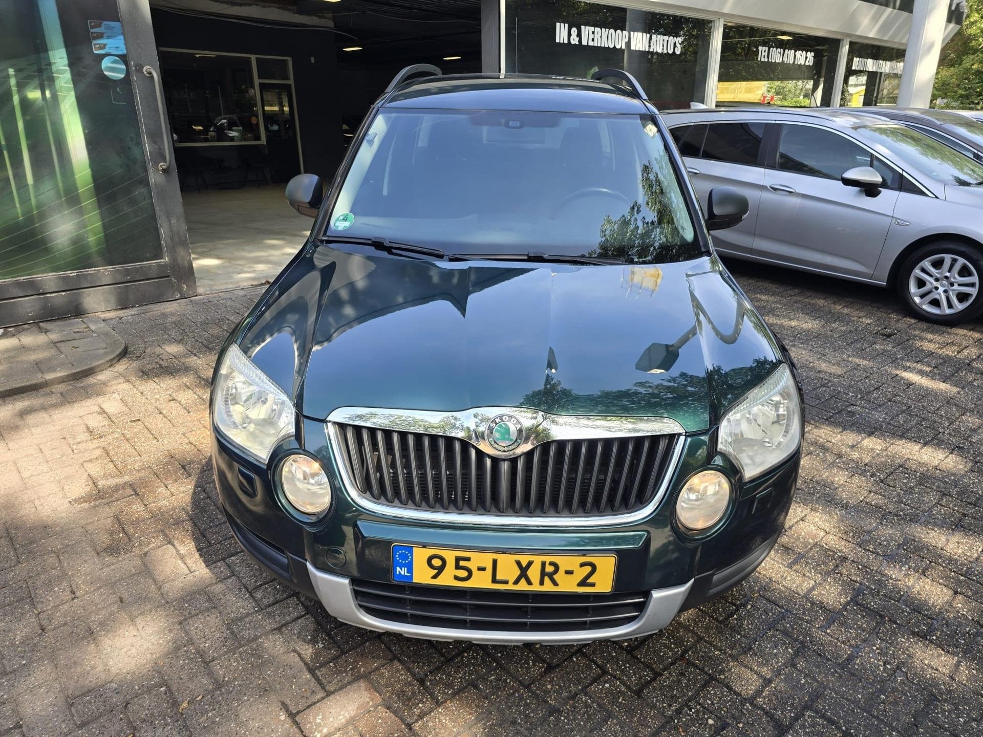 Skoda Yeti 1.2 TSI Active Plus | 3/6 OF 12 MND GARANTIE | NW, Auto's, Voorwielaandrijving, Euro 5, Stof, Gebruikt
