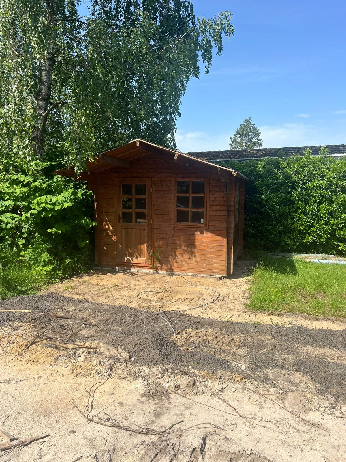 Tuinhuis te koop 2,75 breed en 2,25 diep, zijkant 2 m hoog, Met overkapping, Hout, Ophalen, Minder dan 250 cm