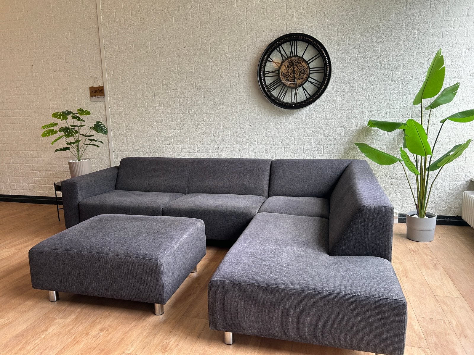 COMING hoekbank met poef – professioneel gereinigd – €325, Hoekbank, 300 cm of meer, 75 tot 100 cm, Ophalen of Verzenden