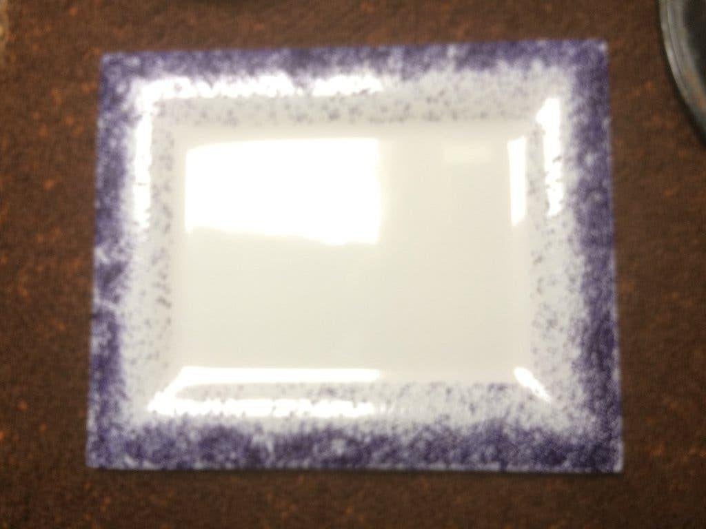 Schaal rechthoek wit  blauwe glasspetters afm. 32x 26,5 cm., Schaal, Nieuw, Ophalen of Verzenden, Glas