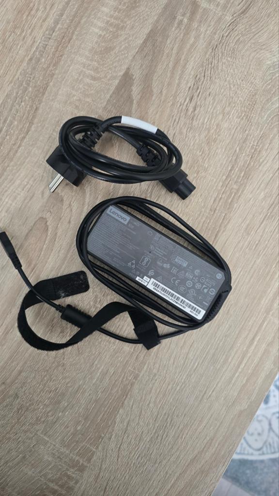 Lenovo square-tip 90w laptop lader, Computers en Software, Laptop-opladers, Ophalen of Verzenden