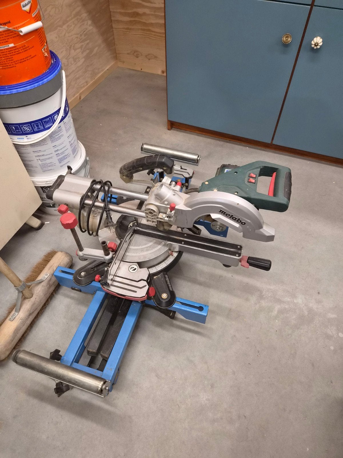 Metabo KGS 216 M Afkortzaag met onderstel, Doe-het-zelf en Verbouw, Ophalen, Gebruikt, Afkortzaag, 30 tot 70 mm