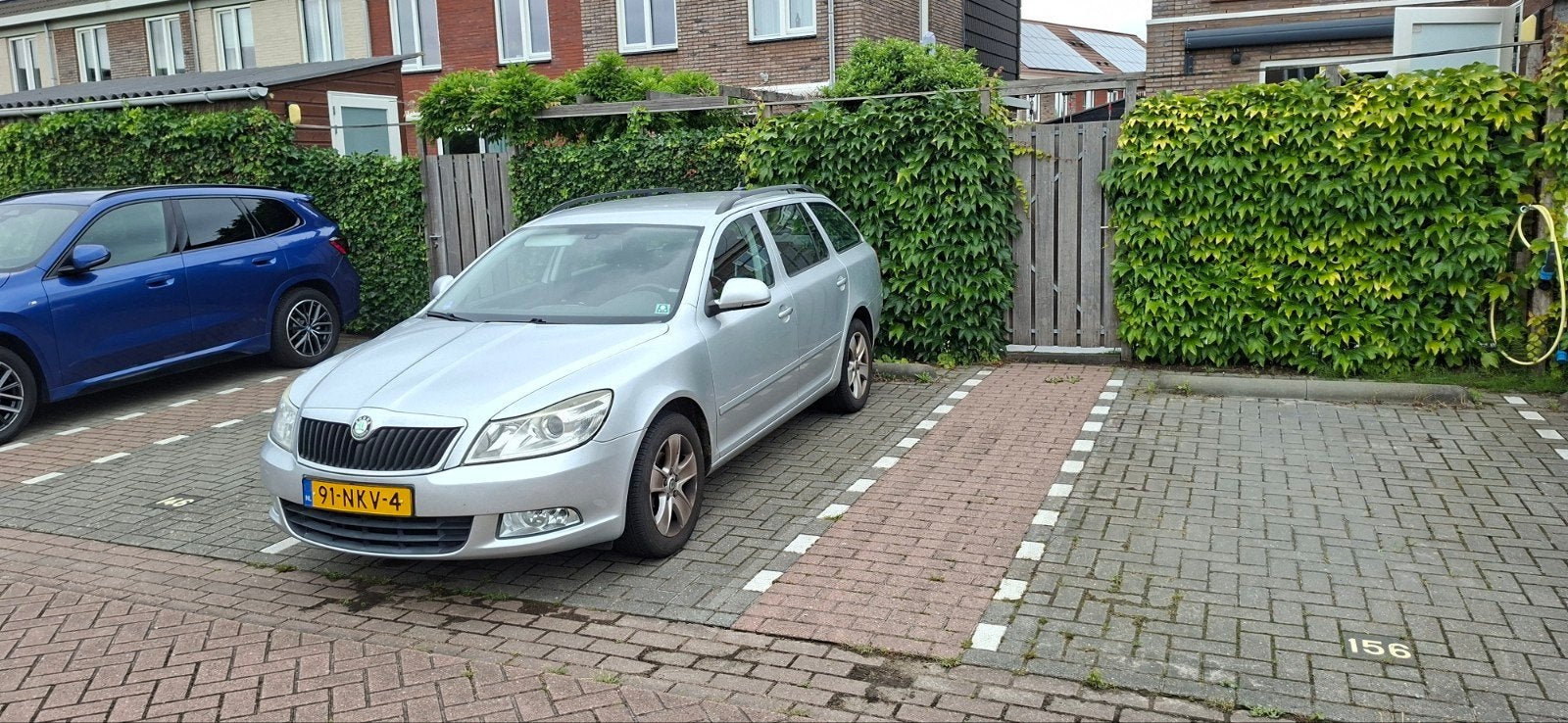 Skoda Octavia 1.2 TSI Combi 2010 Grijs, Auto's, Voorwielaandrijving, 4 cilinders, Origineel Nederlands, 1200 kg