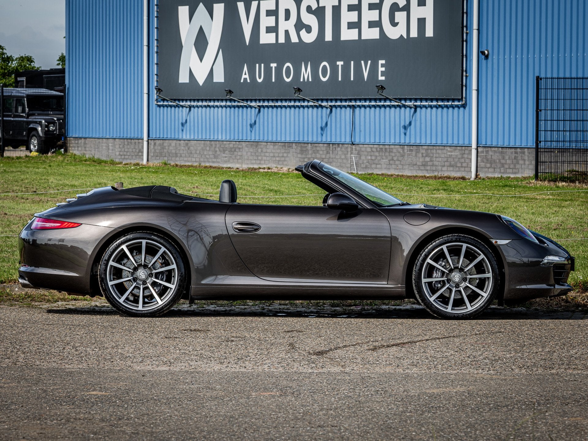 Porsche 911 Cabriolet 3.4 Carrera 991 Sport Chrono|Dealer on, Automaat, Achterwielaandrijving, Gebruikt, Zwart