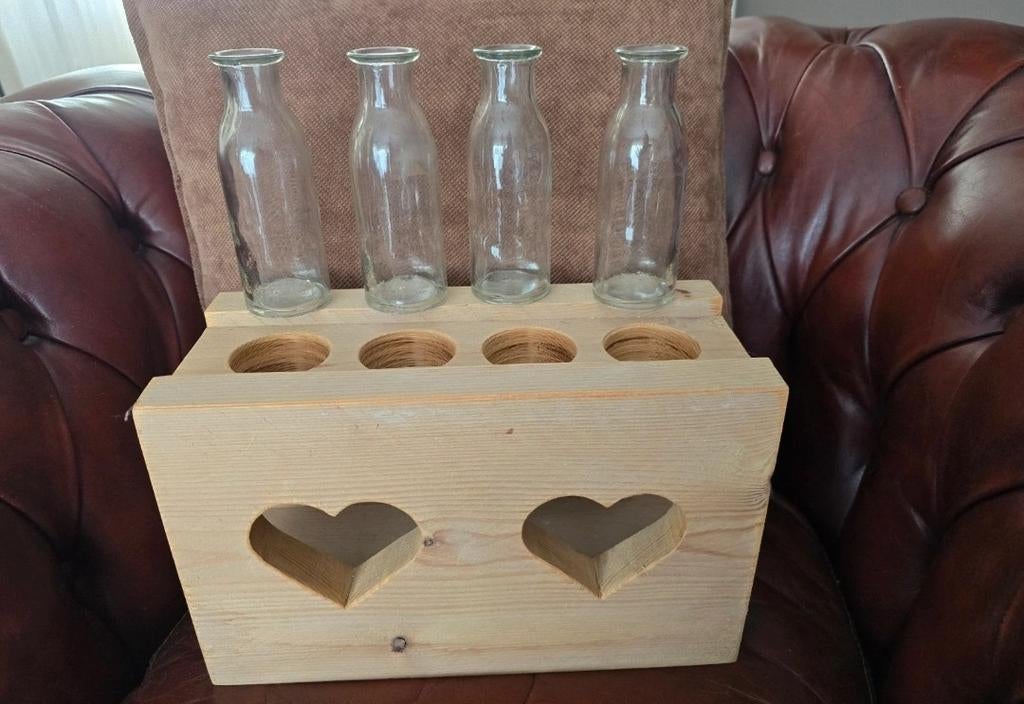 Flesjes in decoratief houten blok, Ophalen of Verzenden, Overige kleuren, Glas, Minder dan 50 cm