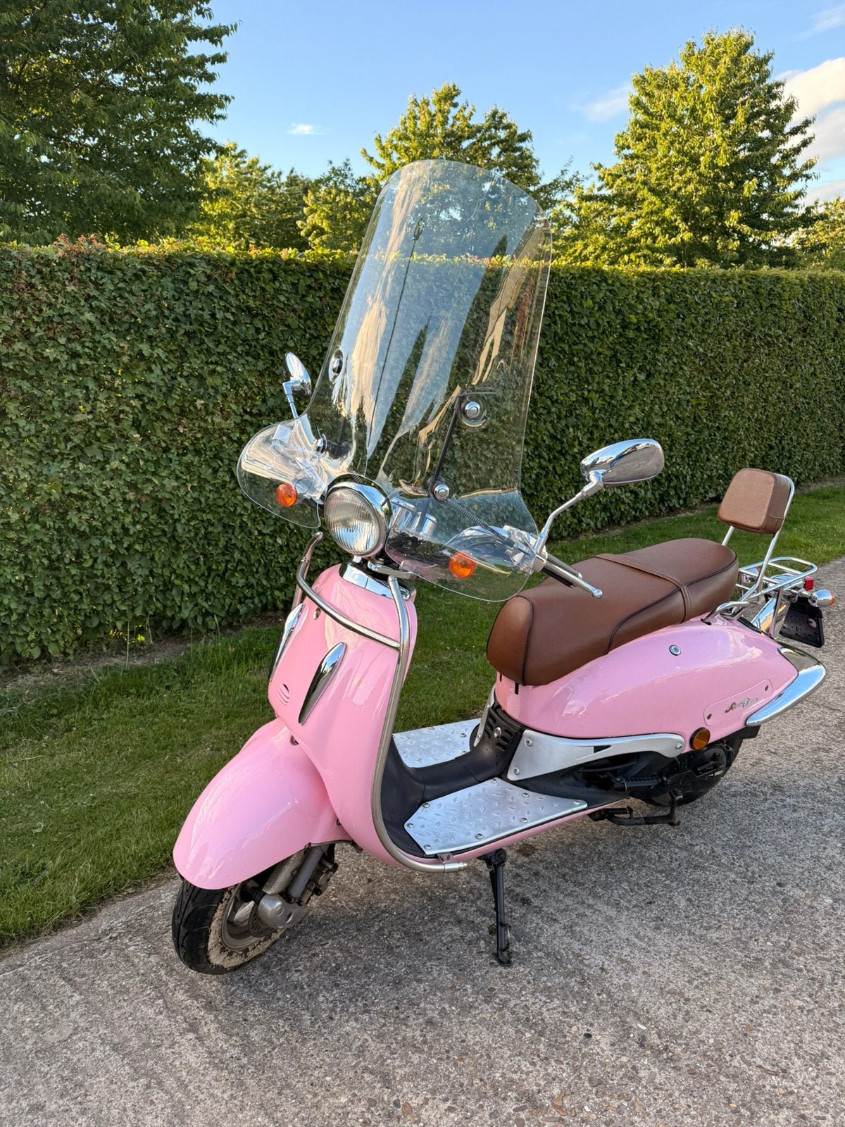 Roze retro scooter te koop, Fietsen en Brommers, Ophalen of Verzenden, Gebruikt, Benzine, Overige merken