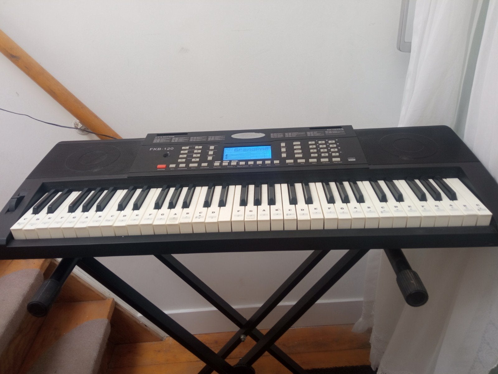 keyboard op standaard  merk FazleyFKB120, Muziek en Instrumenten, Keyboards, Met standaard, Ophalen, Overige merken, 61 toetsen
