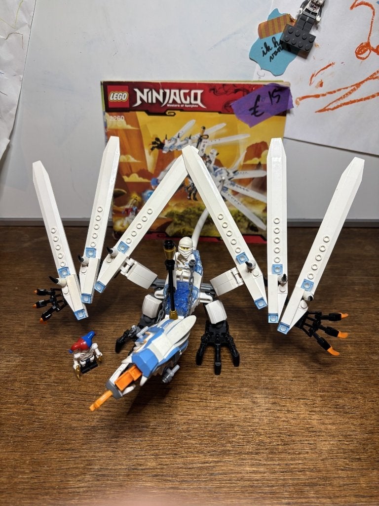 Lego Ninjago Set 2260 - Ice Dragon Attack
