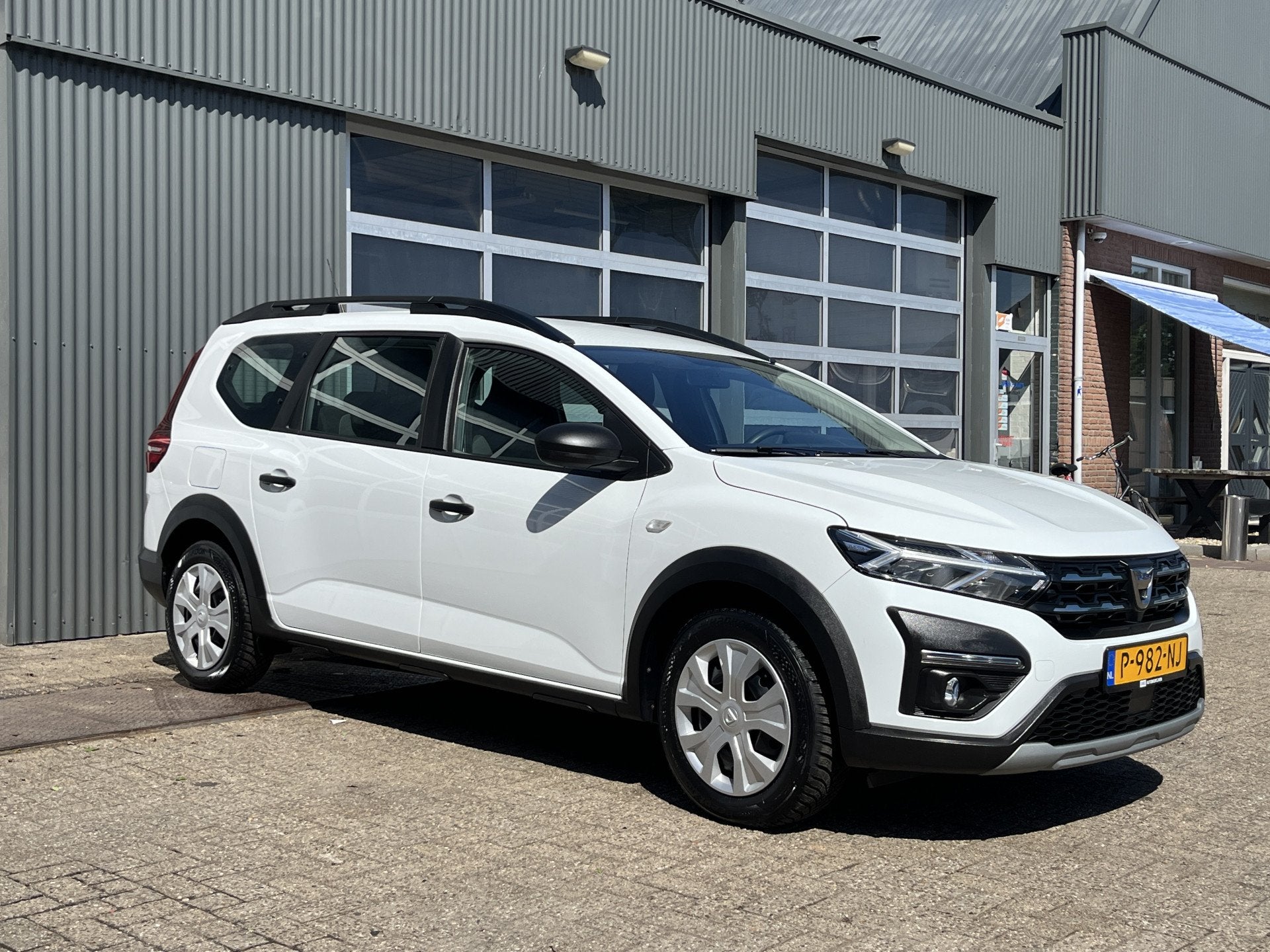 Dacia Jogger 1.0 TCe 110 7-Persoons Airco Cruise controle Tr, Auto's, Voorwielaandrijving, Stof, Gebruikt, 7 stoelen