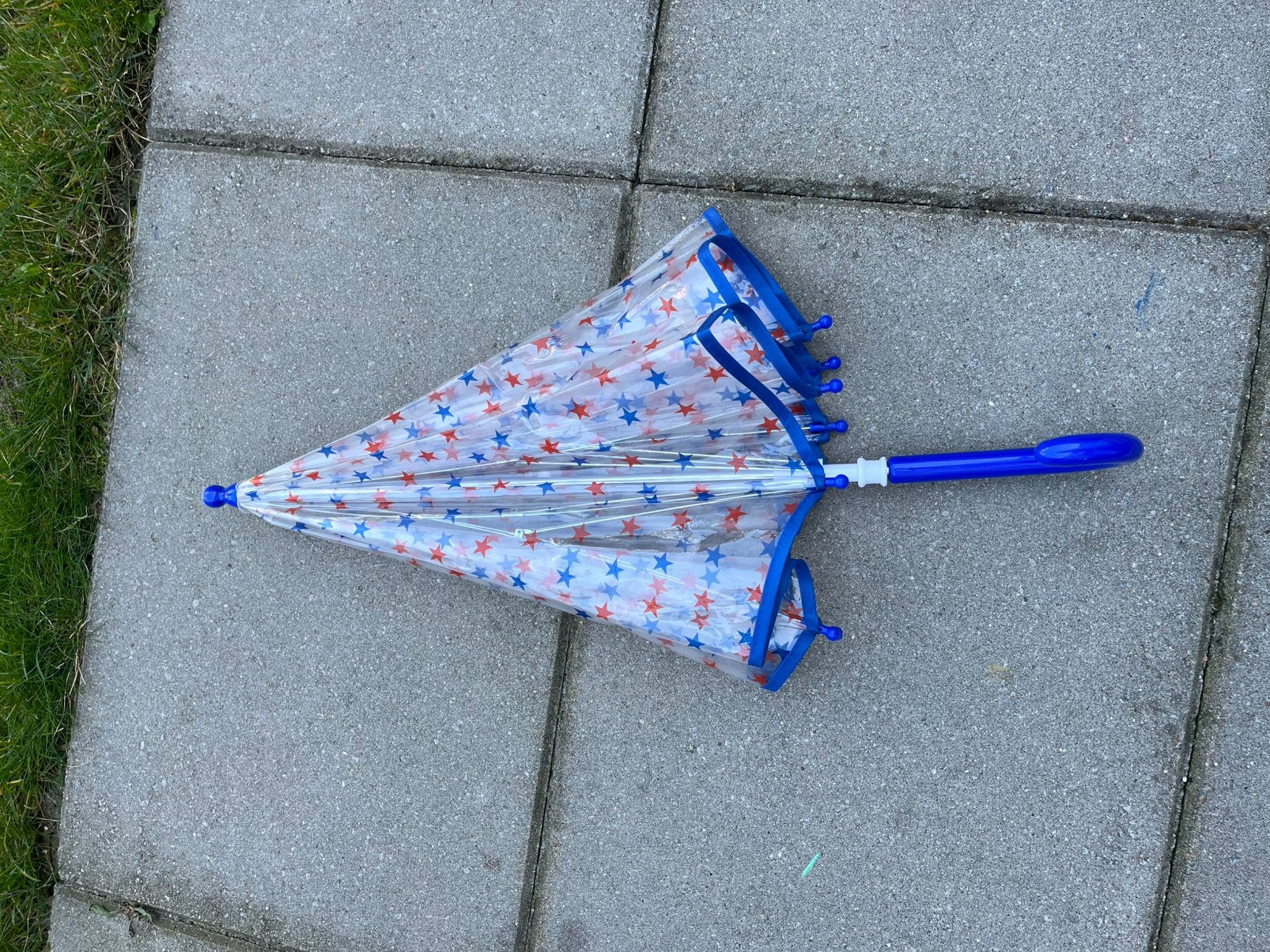 Transparante kinderparaplu met rood/blauwe sterren, Sieraden, Tassen en Uiterlijk, Paraplu's, Ophalen, Transparant, Zo goed als nieuw