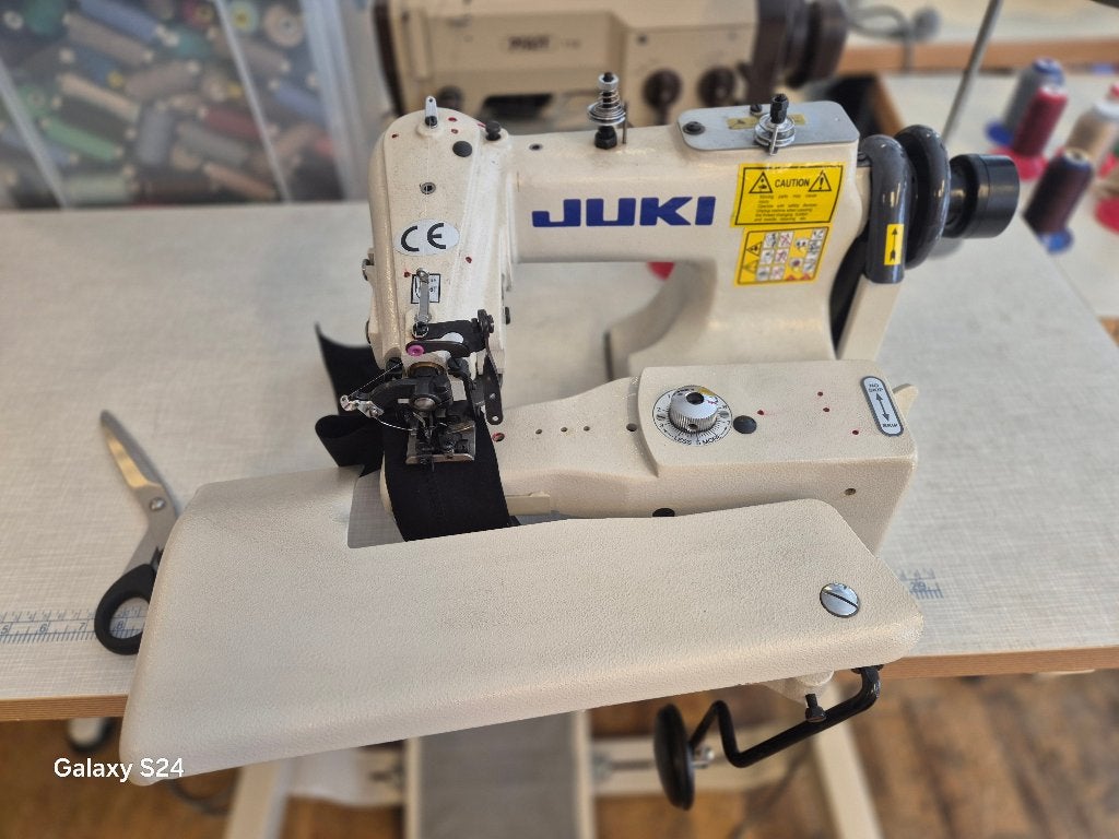 Bleedzoom machine  Juki, Ophalen of Verzenden, Zo goed als nieuw, Lockmachine, Overige merken