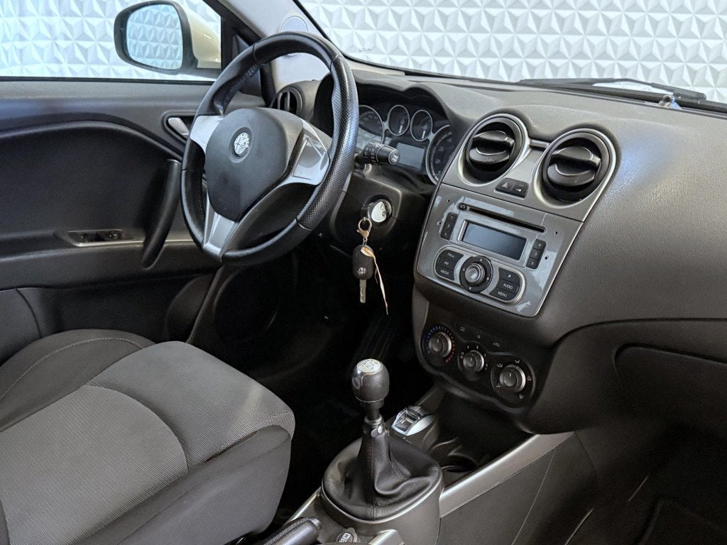 Alfa Romeo MiTo 1.4 Progression Airco DNA / 244.000km (2009), Auto's, Alfa Romeo, Voorwielaandrijving, Euro 5, Gebruikt, 4 cilinders
