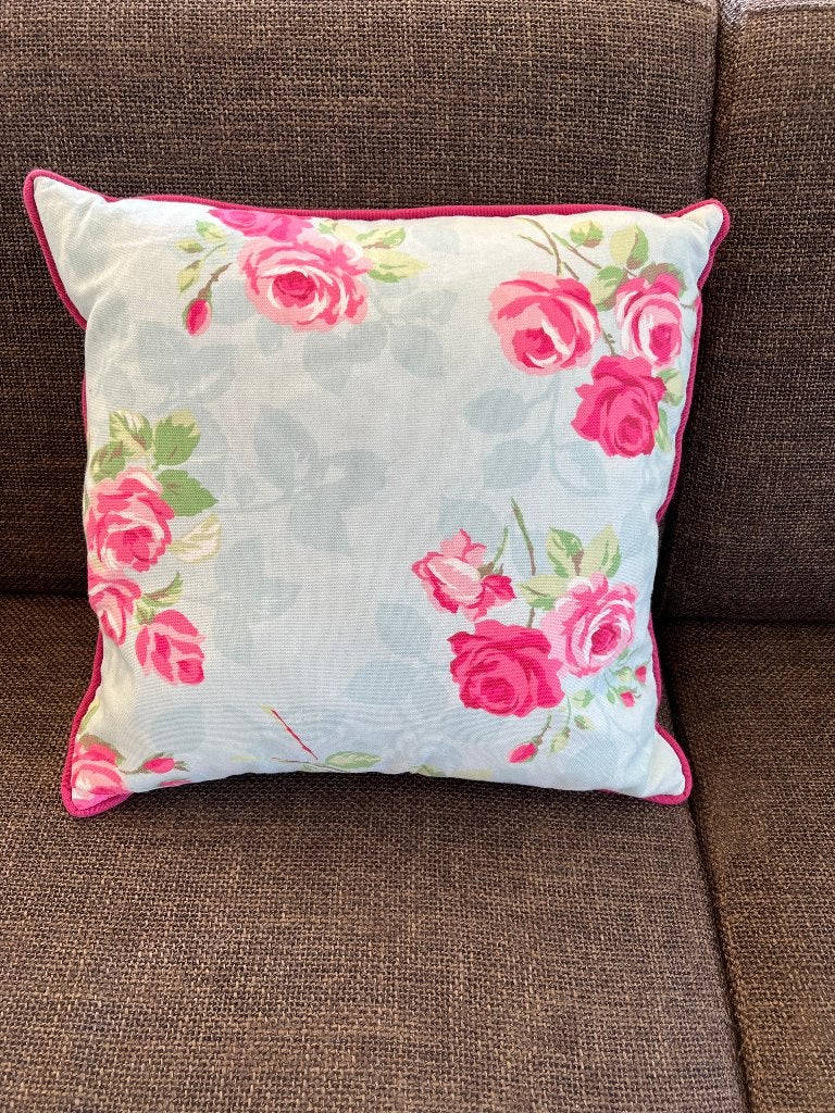 Sierkussen 40 x 40cm vierkant met rozen incl. veren kussen, Ophalen of Verzenden, Zo goed als nieuw, Vierkant